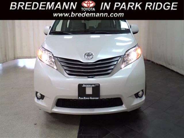 2017 Toyota Sienna XLE